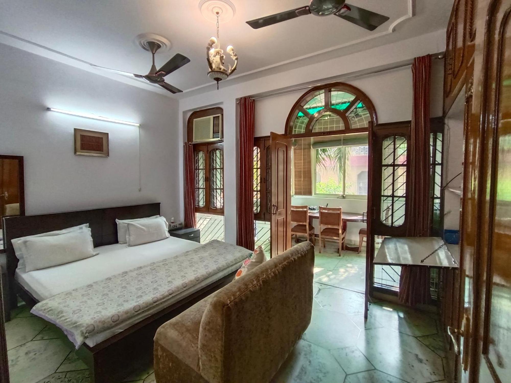Tatvamasi Homestay Nuova Delhi Esterno foto